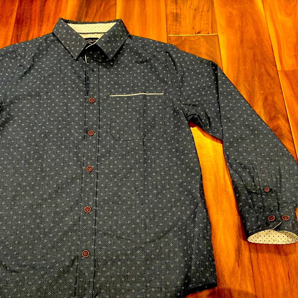 Level Ten Boys Large 14 Button-down
